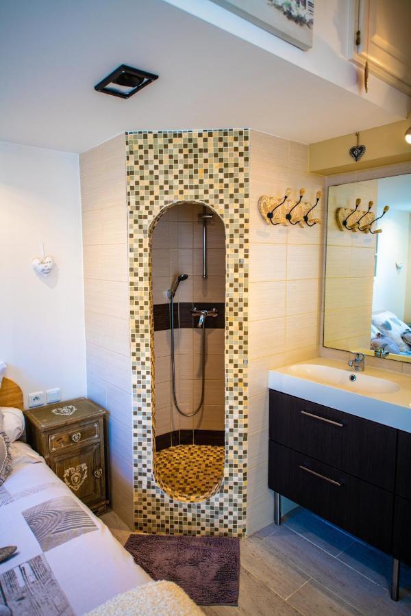 Chambre D'Hotes Villa De La Sueur Au Bonheur La Bouilladisse Exteriör bild
